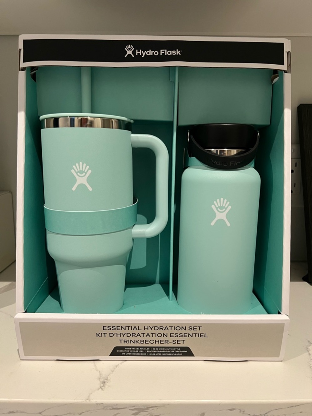NWT Hydro Flask Essential Hydration Set in Teal BNIB
